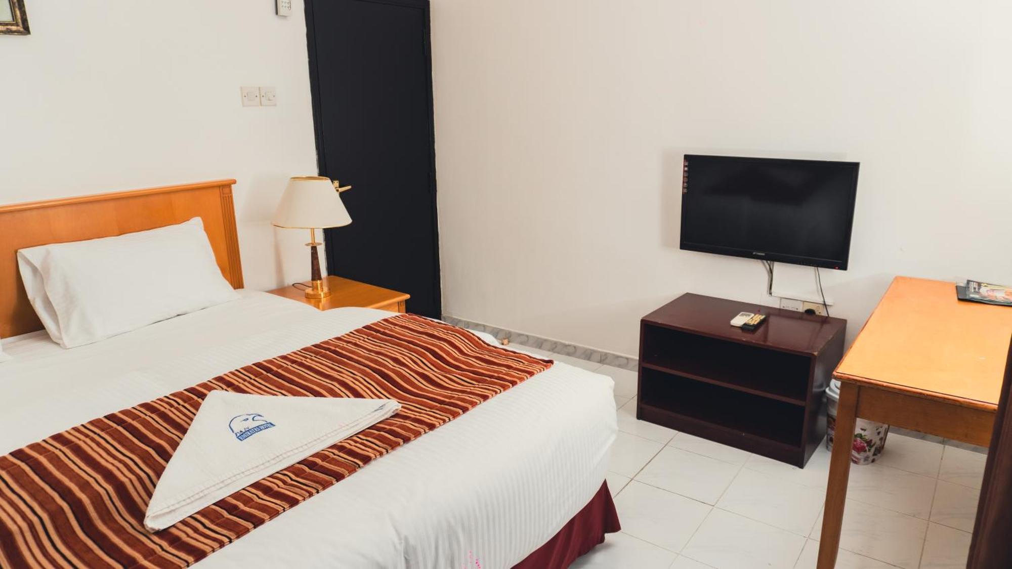 Pan Emirates Hotel Apartments Шарджа Екстер'єр фото